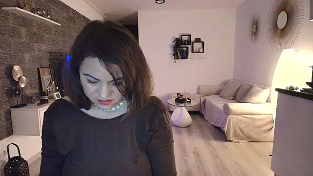 VixenVibesX online show from February 17, 10:36 pm