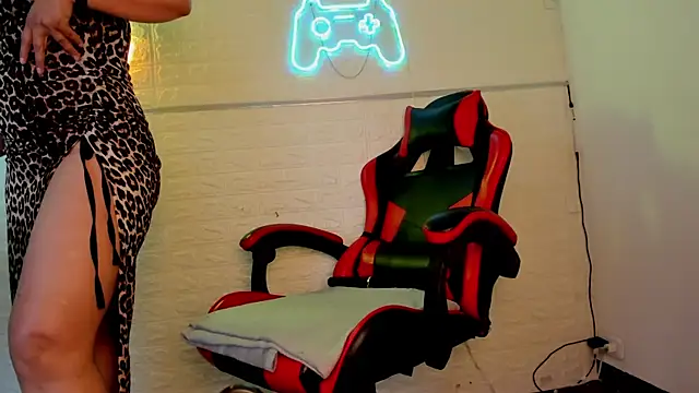 Miiss eva online show from January 8, 11:12 am