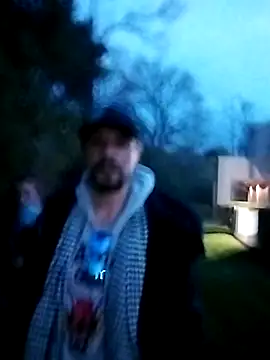 AQuickPhyx online show from March 15, 2:35 am