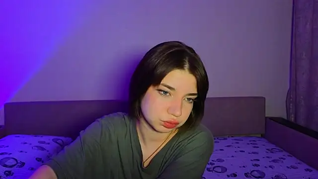 CassJonn online show from December 5, 6:48 pm