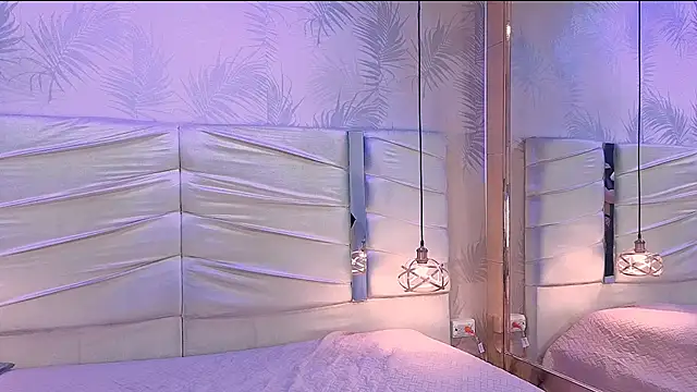 CatarinaMayer  online show from December 4, 9:56 pm