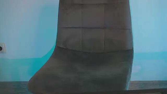 Snapshot of milasmiu chatting on January 23, 9:18 pm milasmiu online show from January 23, 9:18 pm