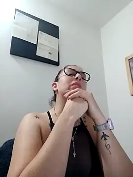 CHARLOTTE 1711 online show from January 23, 11:58 pm