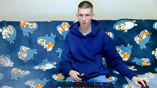 Lester Broo online show from October 3, 9:56 pm