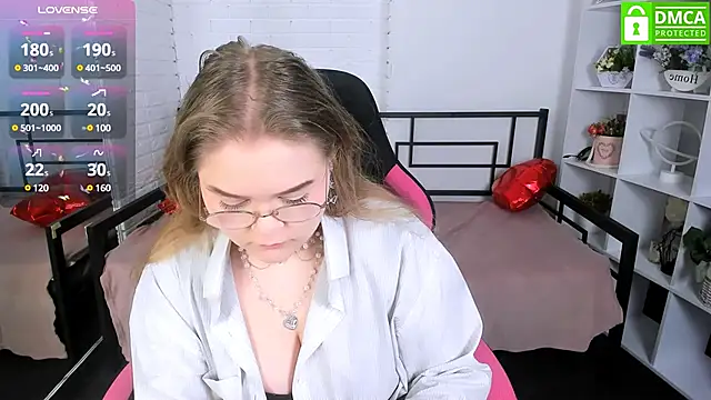 Erica  Alta online show from March 4, 6:37 am