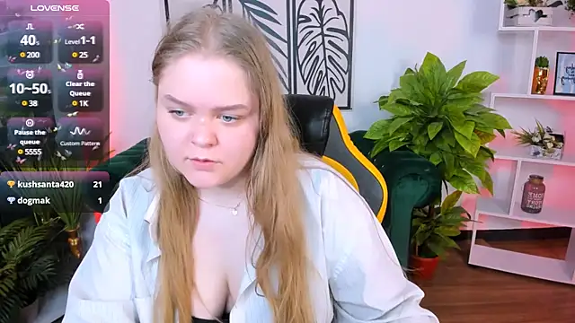 Erica  Alta online show from March 16, 9:49 am