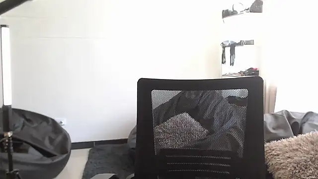 hairyncuteass online show from January 14, 5:45 pm