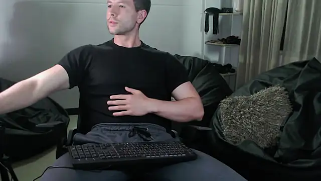 hairyncuteass online show from January 26, 12:37 am