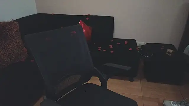 hairyncuteass online show from February 15, 12:37 am