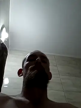 Snapshot of larzik94 chatting on February 23, 4:48 pm larzik94 online show from February 23, 4:48 pm