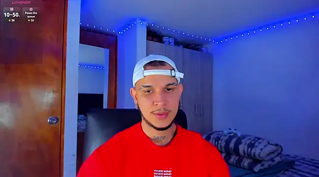 austinoficial online show from March 8, 4:12 am