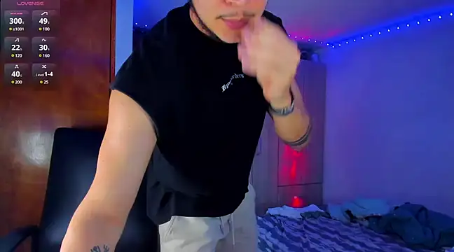 austinoficial online show from March 16, 2:10 am