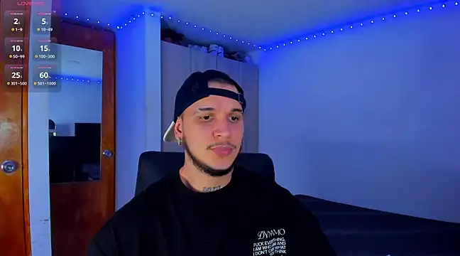 austinoficial online show from March 18, 1:43 am