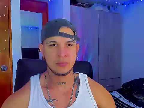 austinoficial online show from September 11, 9:04 pm