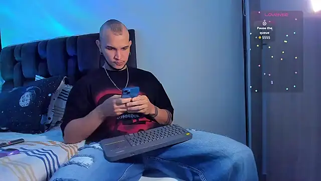 austinoficial online show from February 24, 12:19 am