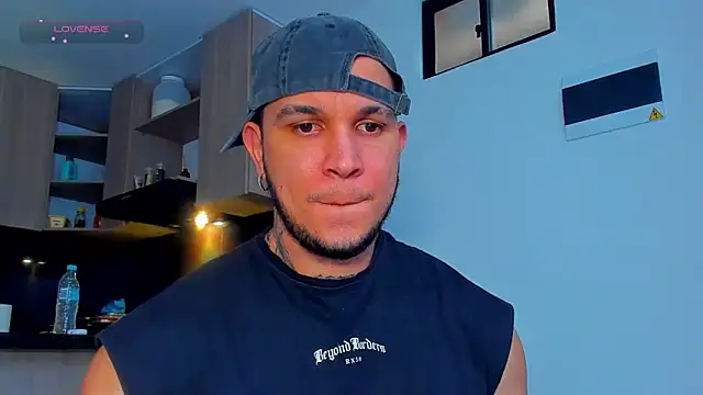 austinoficial online show from May 25, 10:05 pm