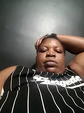 omalicha98 online show from March 18, 5:05 pm