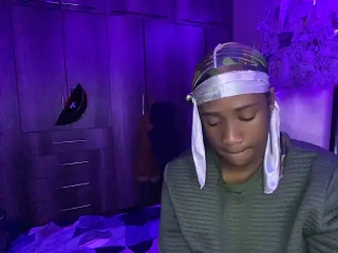 snotLoud online show from April 29, 10:27 pm