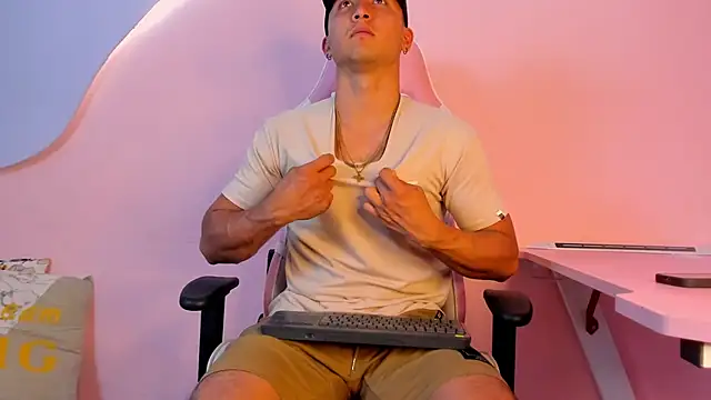 BrandonColee online show from January 10, 12:18 pm