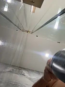 carlospingalinda online show from October 18, 3:31 am