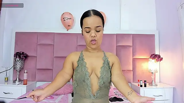 AnieRey online show from January 28, 6:07 pm