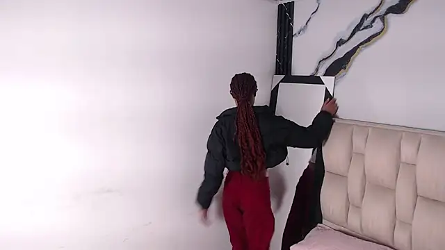 esmeralda-bk online show from February 19, 9:11 pm