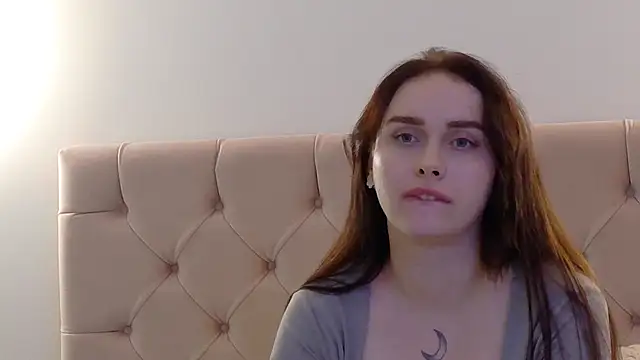 Lilliana Moon online show from January 28, 5:03 pm