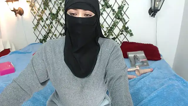 zahra Jalid online show from March 10, 11:06 pm