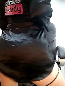 zahra Jalid online show from October 12, 3:55 pm