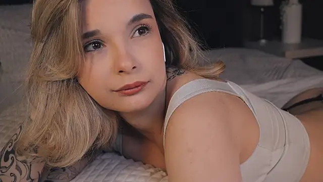 Bella Alita online show from March 22, 8:26 pm