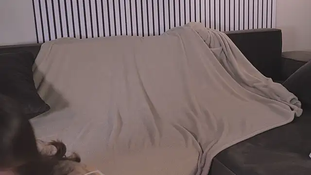 Bella Alita online show from April 16, 8:20 pm