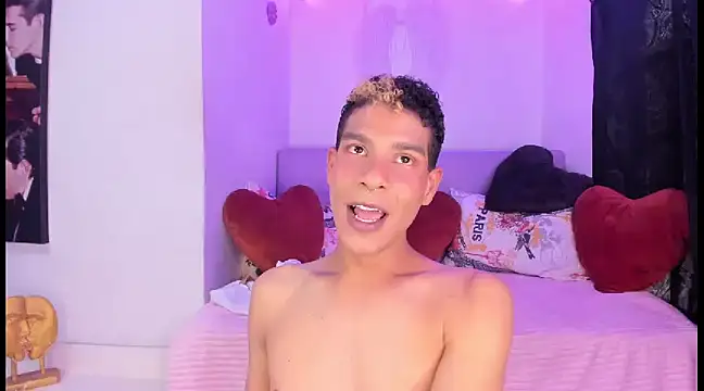 Ethan Boyy online show from February 11, 10:07 pm