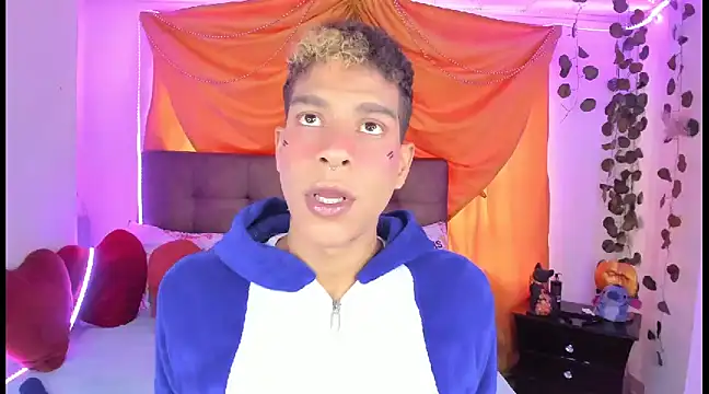 Ethan Boyy online show from March 17, 7:04 pm