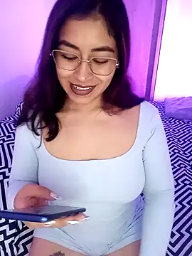 Snapshot of AnonymousGirl chatting on May 7, 3:28 pm AnonymousGirl online show from May 7, 3:28 pm