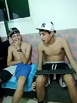 Latinos 2001 online show from January 24, 2:30 pm