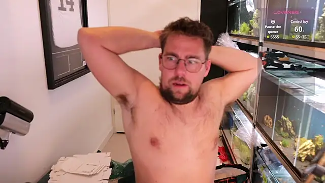 justinitt online show from March 6, 12:54 am