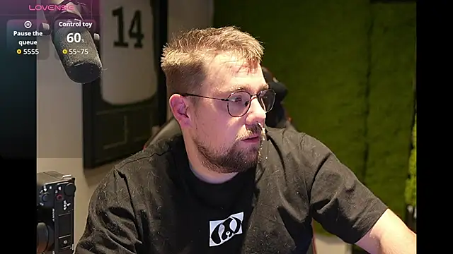 justinitt online show from November 29, 11:02 am