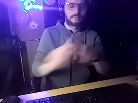 stary-w-kalesonach online show from February 16, 6:32 pm