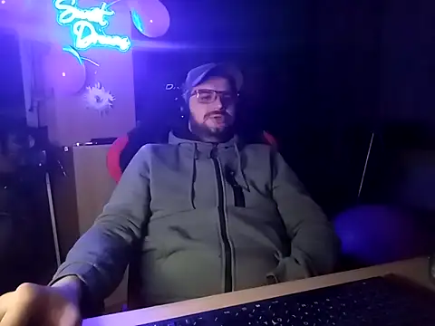 stary-w-kalesonach online show from February 17, 6:59 pm