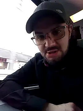 stary-w-kalesonach online show from March 13, 1:40 pm