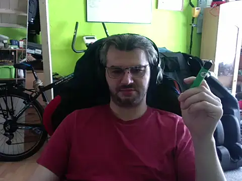 Snapshot of stary-w-kalesonach chatting on June 19, 9:57 am stary-w-kalesonach online show from June 19, 9:57 am