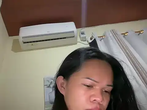 SophiaCourthaway online show from July 8, 5:23 am