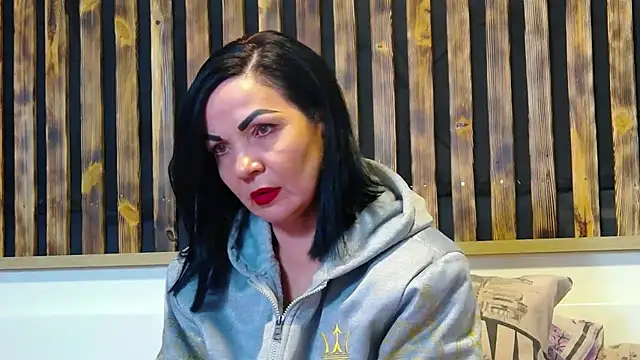 Tory Lovi online show from March 19, 1:18 pm