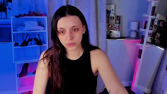 Sahara Shields online show from April 2, 9:40 am