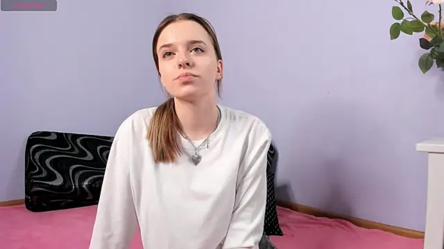 MonaClive online show from January 21, 2:48 pm