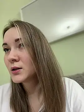 Snapshot of Kiss_My_Body chatting on January 27, 1:09 pm Kiss My Body online show from January 27, 1:09 pm