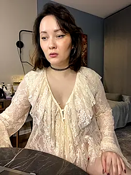 Snapshot of Kiss_My_Body chatting on November 6, 1:45 pm Kiss My Body online show from November 6, 1:45 pm