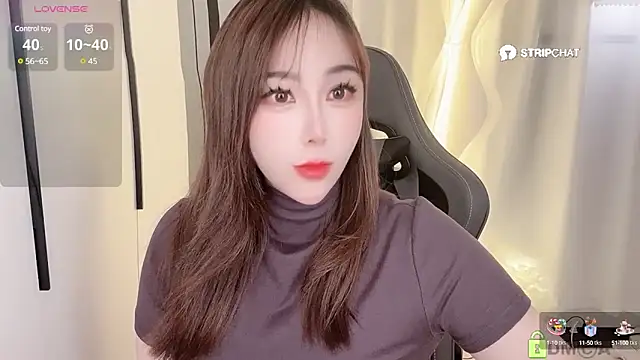 Snapshot of Alano-01 chatting on March 11, 7:48 am Alano-01 online show from March 11, 7:48 am