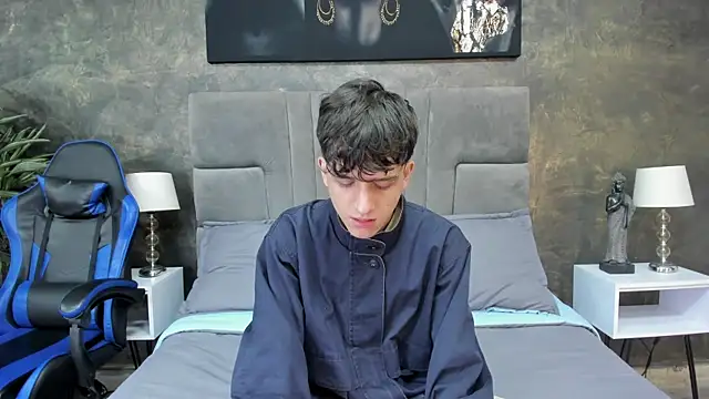 bruce hans online show from October 25, 11:51 am