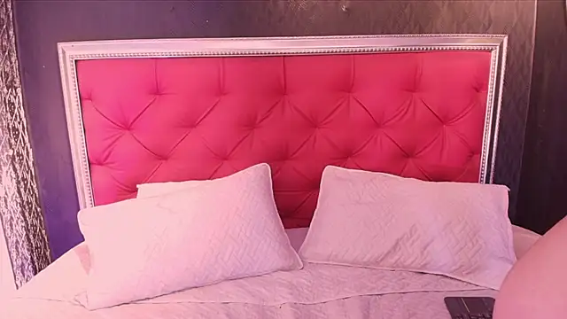 MattThompsonn online show from February 3, 9:18 pm